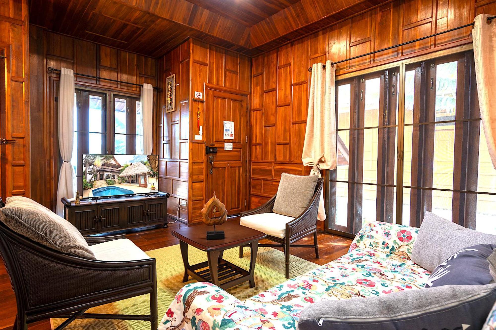 Villa Ayutthaya At Kantiang Bay เกาะลันตา ภายนอก รูปภาพ