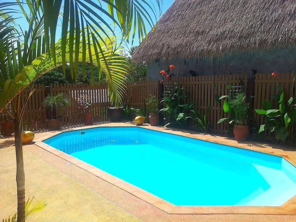 Villa Ayutthaya At Kantiang Bay เกาะลันตา ภายนอก รูปภาพ